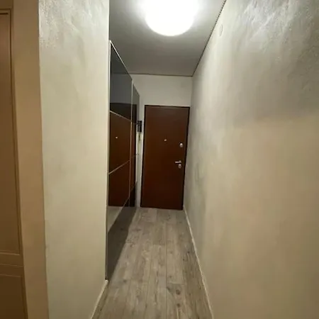 Solo 1 Da Letto Con Angolo Cottura Completo E Bagno Tutto Ad Uso Esclusivo Max 2 Persone Apartment