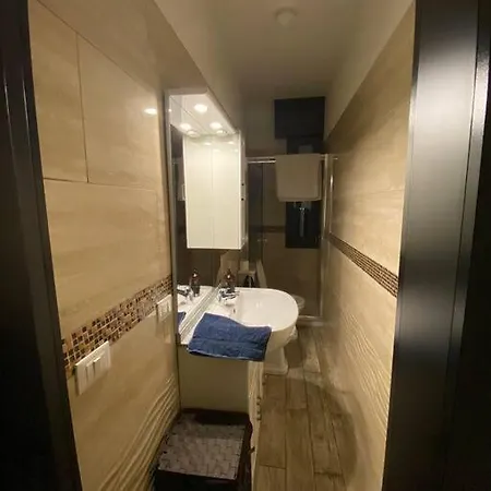 Solo 1 Da Letto Con Angolo Cottura Completo E Bagno Tutto Ad Uso Esclusivo Max 2 Persone